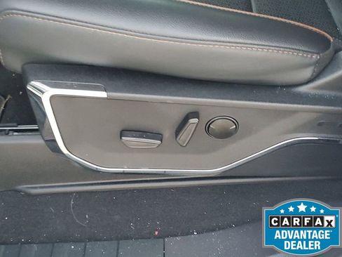 Used 2024 Ford F150 Lariat w/ FX4 Off-Road Package image 31