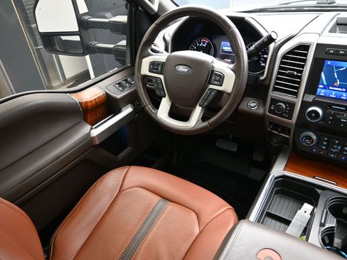 Used 2020 Ford F250 King Ranch w/ FX4 Off-Road Package image 24