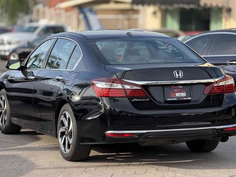Used 2016 Honda Accord EX image 10