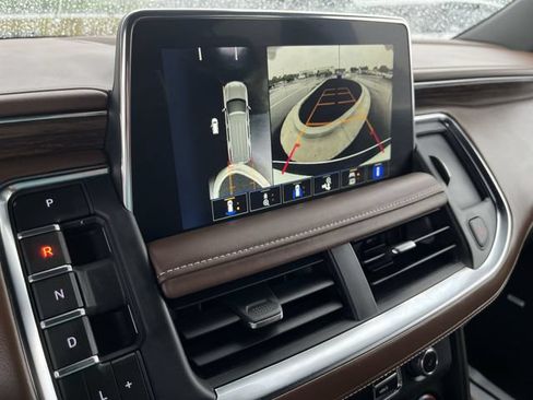 Used 2023 Chevrolet Tahoe High Country AWD/4WD image 17