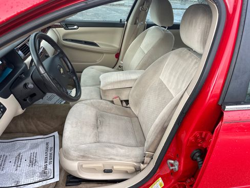 Used 2010 Chevrolet Impala LT image 10