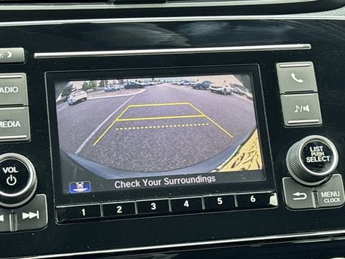 Used 2019 Honda CR-V LX image 21