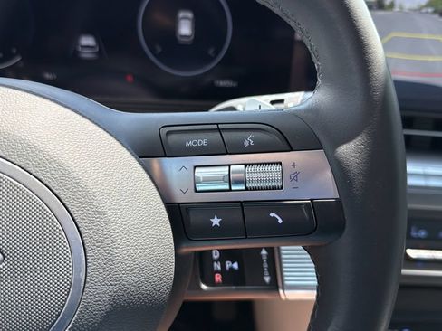 Certified 2024 Hyundai Kona SEL w/ Convenience Package FWD image 21