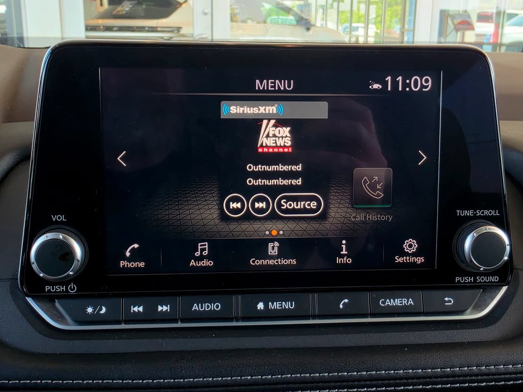 Used 2023 Nissan Rogue SV FWD image 42