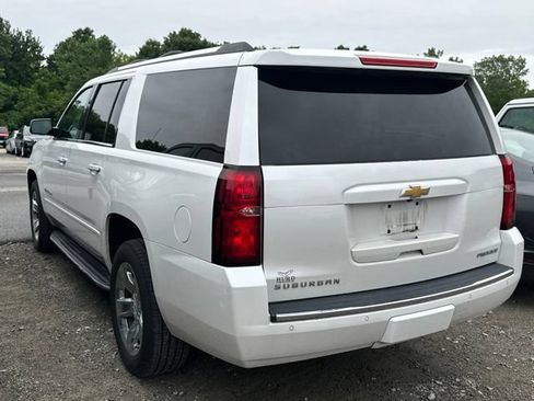 Used 2019 Chevrolet Suburban Premier AWD/4WD image 4