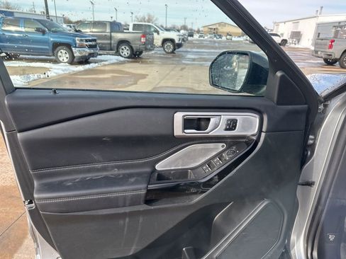 Used 2023 Ford Explorer ST w/ Equipment Group 401A image 7