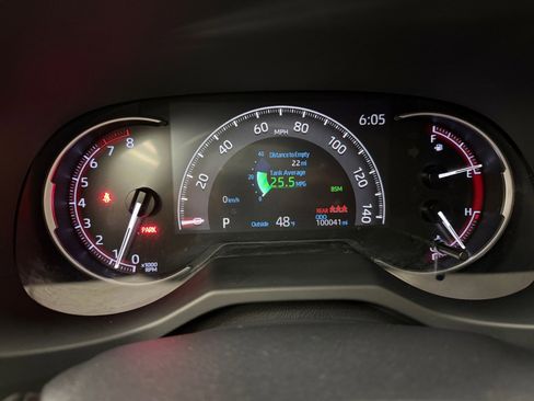 Used 2019 Toyota RAV4 Limited w/ Advanced Technology Package image 16