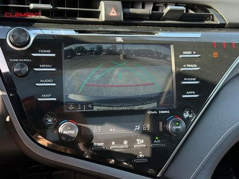 Used 2020 Toyota Camry XSE w/ Navigation Package AWD/4WD image 31
