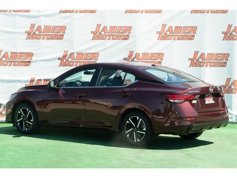 Used 2024 Nissan Sentra SV FWD image 3