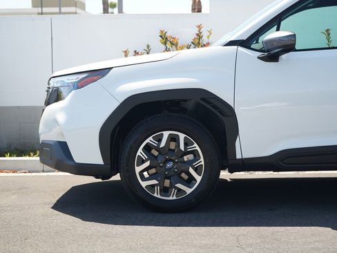 New 2026 Subaru Forester Premium AWD/4WD image 2
