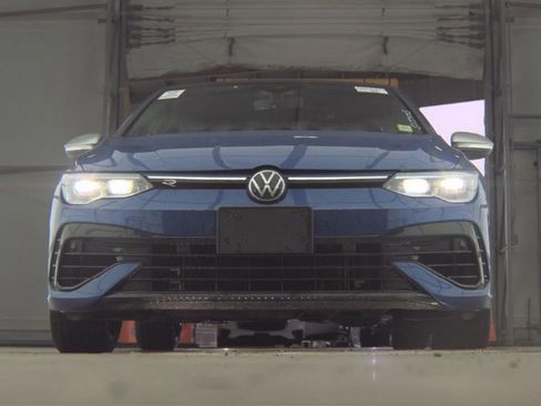 Used 2024 Volkswagen Golf R image 3