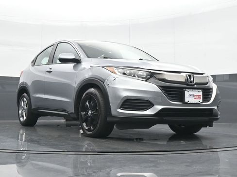 Used 2019 Honda HR-V LX image 24