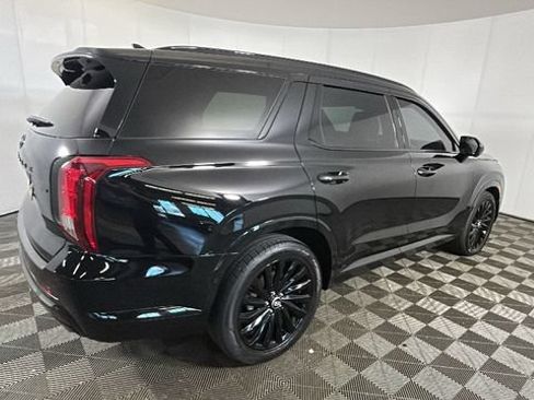 Certified 2025 Hyundai Palisade Calligraphy AWD/4WD image 2