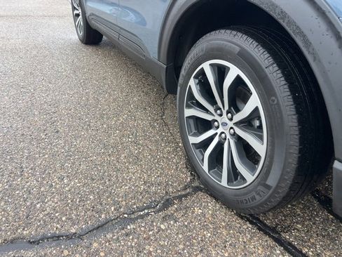 Certified 2025 Ford Explorer ST-Line image 28