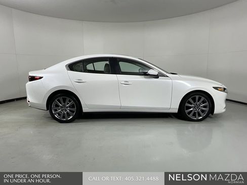 Used 2025 MAZDA MAZDA3 s image 8