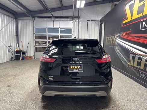 Used 2024 Ford Edge SEL image 18