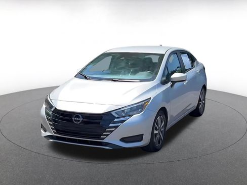 Used 2025 Nissan Versa SV FWD image 7