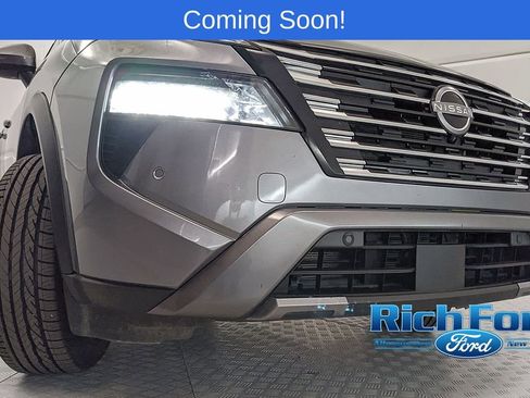 Used 2024 Nissan Rogue SL image 22