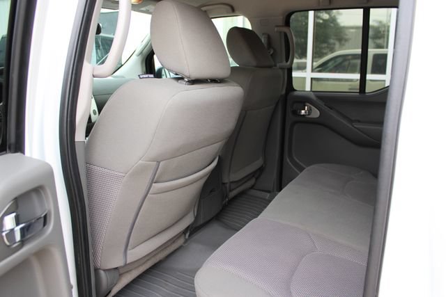 Used 2019 Nissan Frontier SV AWD/4WD image 23