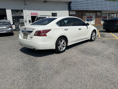 Used 2013 Nissan Altima 2.5 SV w/ 2.5SV Convenience Pkg image 23