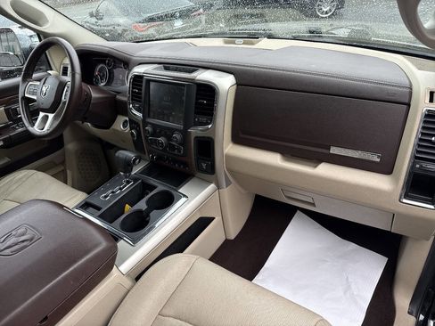 Used 2013 RAM 1500 Laramie w/ Convenience Group AWD/4WD image 19