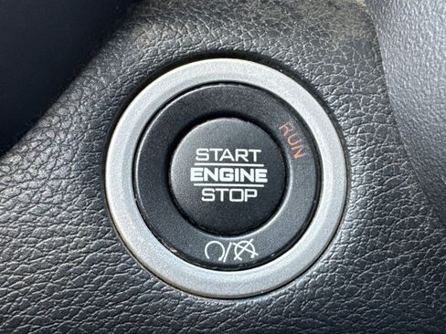 Used 2022 RAM 3500 Big Horn AWD/4WD image 23