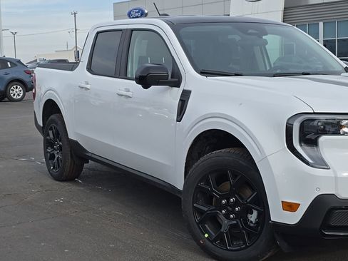 New 2025 Ford Maverick Lariat w/ Black Appearance Package image 68