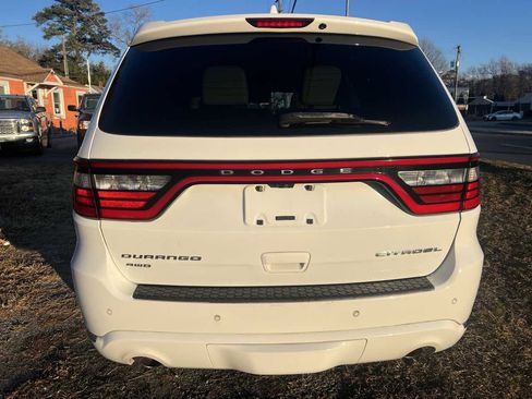 Used 2016 Dodge Durango Citadel w/ Premium Entertainment Group image 17