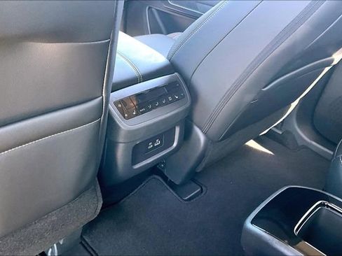 Certified 2025 Nissan Pathfinder SL w/ SL Premium Package FWD image 23