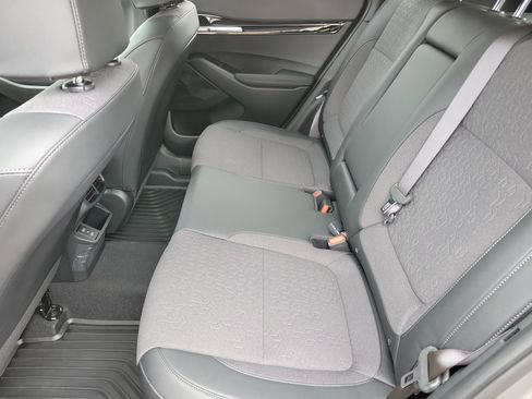 New 2026 Kia Seltos S FWD image 6