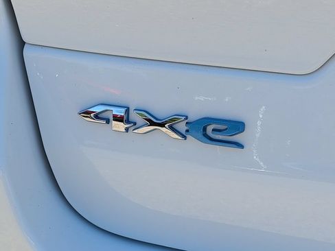 Used 2023 Jeep Grand Cherokee 4WD 4xe image 44