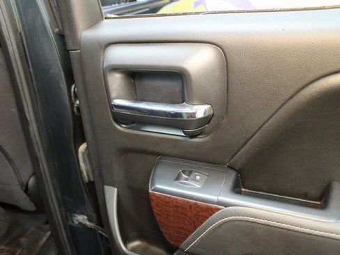 Used 2017 GMC Sierra 1500 SLE image 13