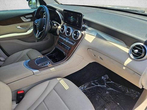 Used 2023 Mercedes-Benz GLC 300 4MATIC Coupe image 22