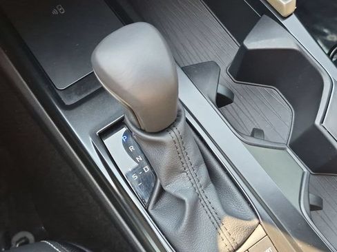 Certified 2025 Toyota Camry SE FWD image 25