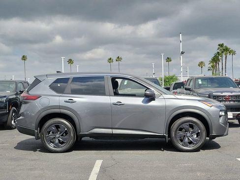 New 2026 Nissan Rogue SV FWD image 7