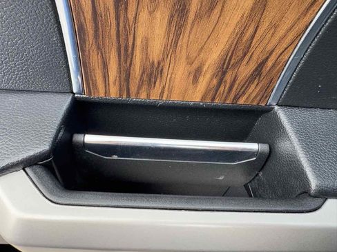 Used 2019 Ford F150 Lariat w/ Equipment Group 502A Luxury image 44