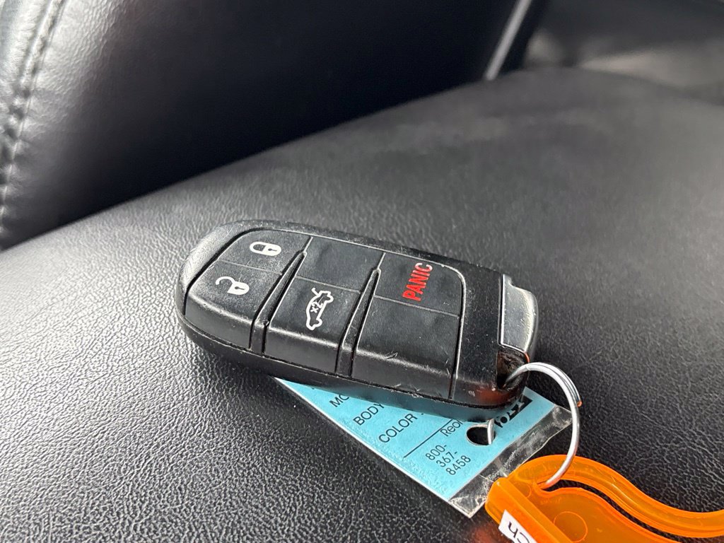 Used 2018 Dodge Challenger R/T Plus RWD image 33