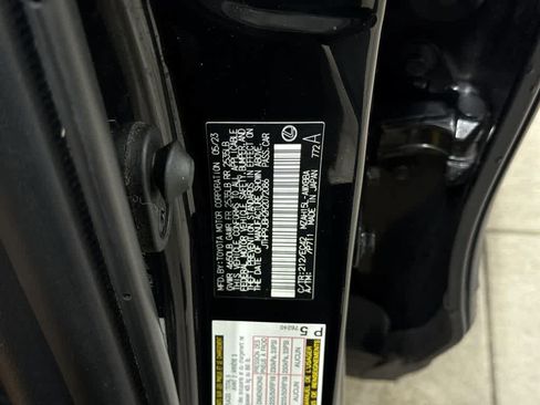 Used 2024 Lexus UX 250h Premium image 14