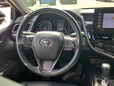 Used 2024 Toyota Camry SE w/ Convenience Package FWD image 17
