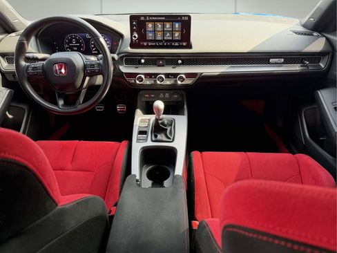 Used 2023 Honda Civic Type R image 2