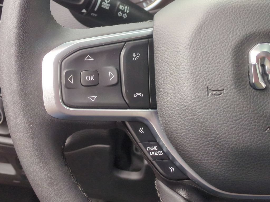 Used 2025 RAM 1500 Big Horn AWD/4WD image 15