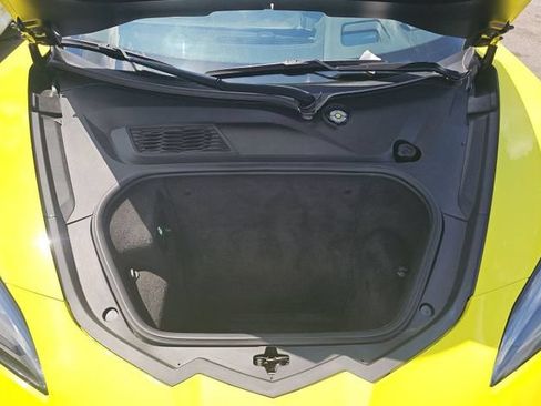 Used 2022 Chevrolet Corvette Stingray Premium Cpe w/ Z51 Performance Package RWD image 12