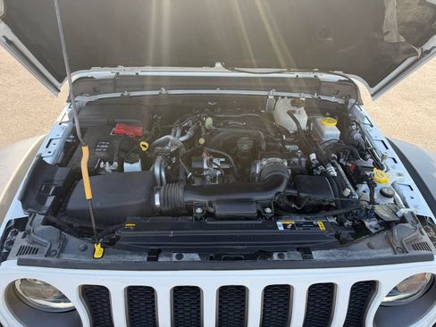 Used 2023 Jeep Wrangler Unlimited Rubicon w/ Steel Bumper Group AWD/4WD image 37