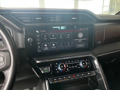 Used 2024 GMC Sierra 1500 Denali Ultimate AWD/4WD image 13
