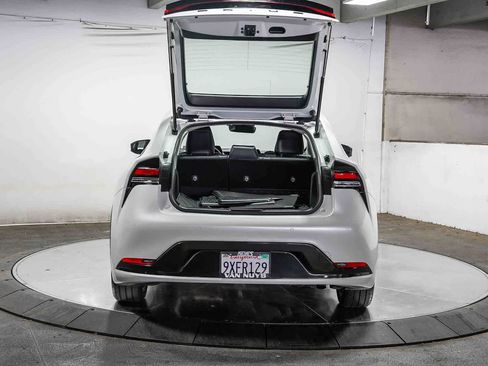 Certified 2026 Toyota Prius FWD image 27