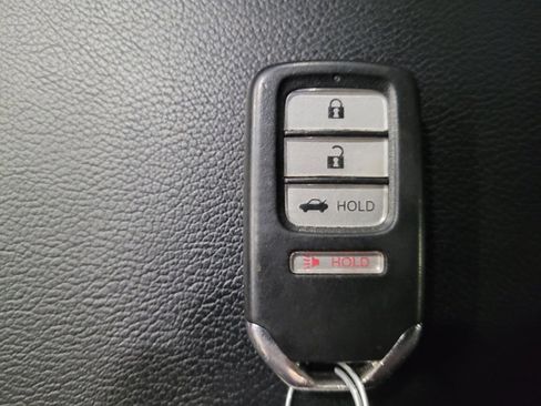 Used 2018 Honda Accord Sport image 32