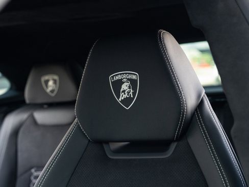 Used 2024 Lamborghini Urus S AWD/4WD image 50