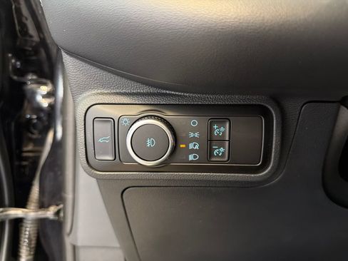 Used 2025 Ford Explorer ST-Line w/ ST-Line Street Pack AWD/4WD image 20