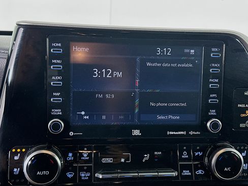 Used 2021 Toyota Highlander Limited image 21