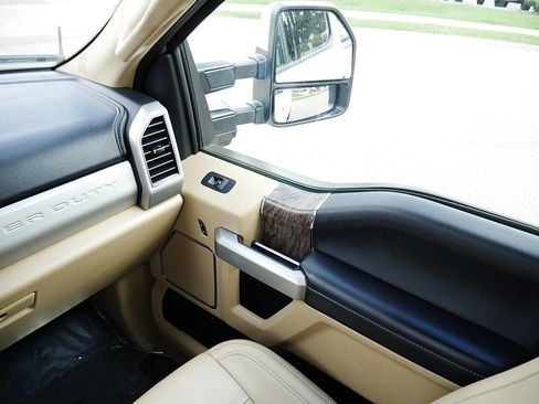 Used 2019 Ford F350 Lariat w/ Tow Technology Bundle AWD/4WD image 25